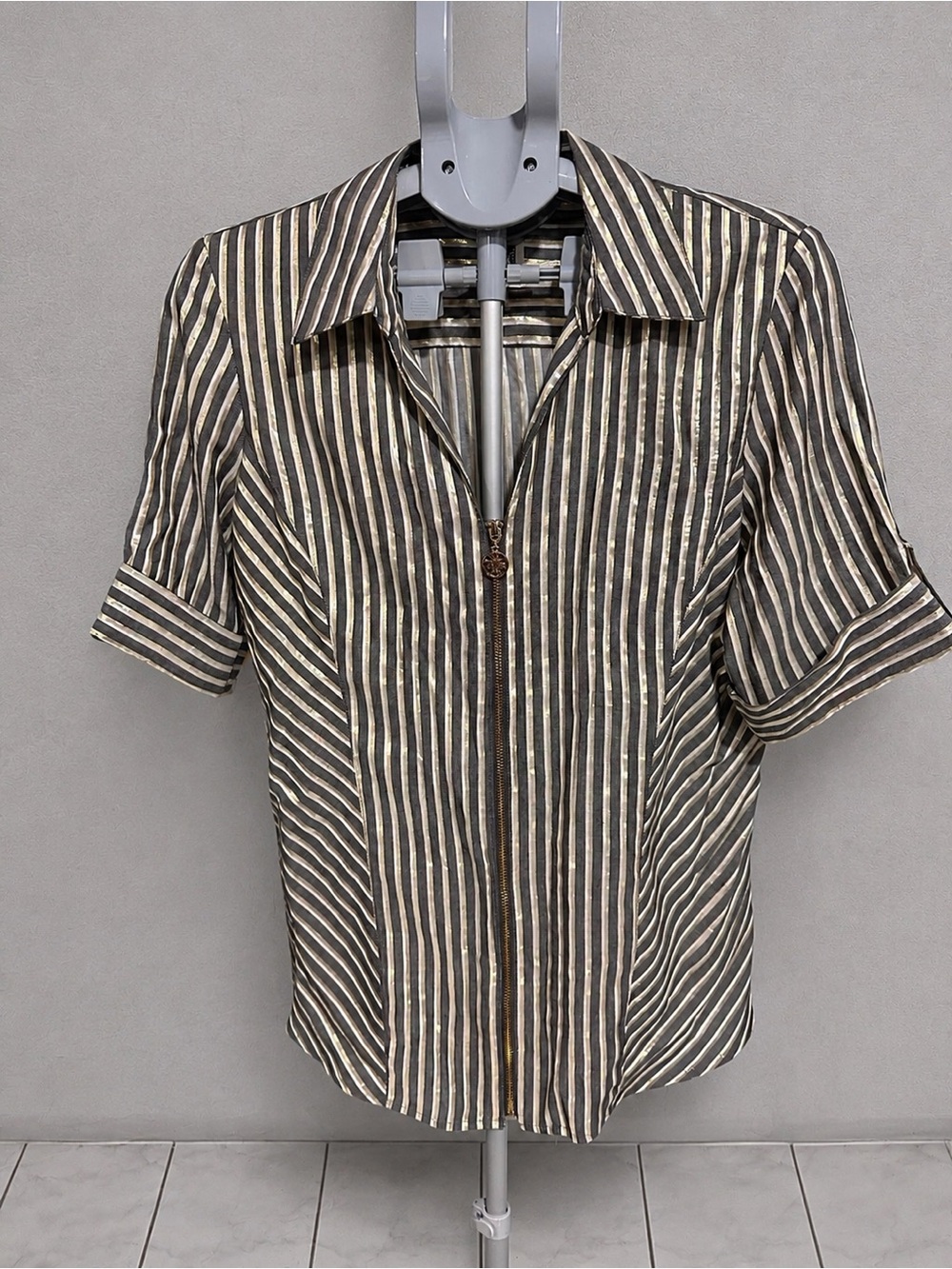 Anne Klein Striped Zip-Front Blouse in Black, Cream and metallic gold